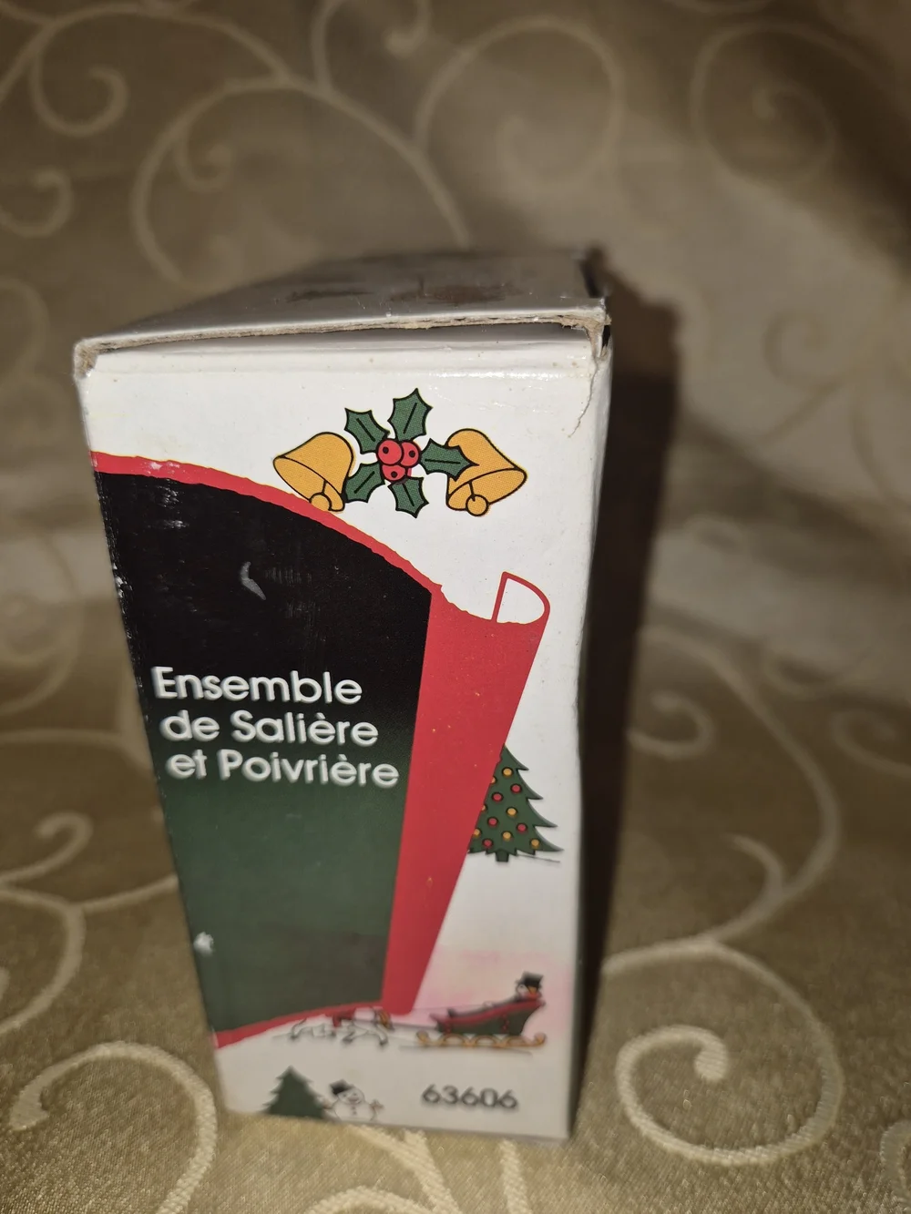 The Joy of Christmas Salt and Pepper Shaker Set - Green